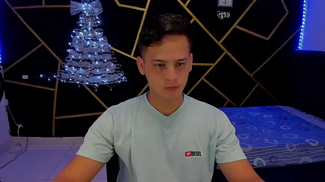 JANER 03 online show from December 5, 2024, 10:45 pm