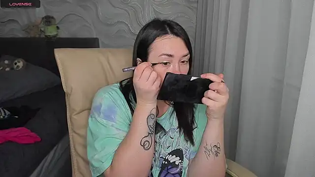 Kendra SXY online show from December 22, 2025, 2:52 am