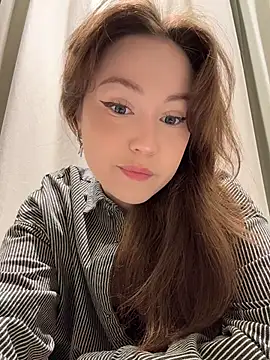 Peachy Dream online show from November 4, 2025, 4:39 pm