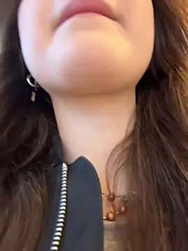 Peachy Dream online show from April 12, 2026, 4:12 pm