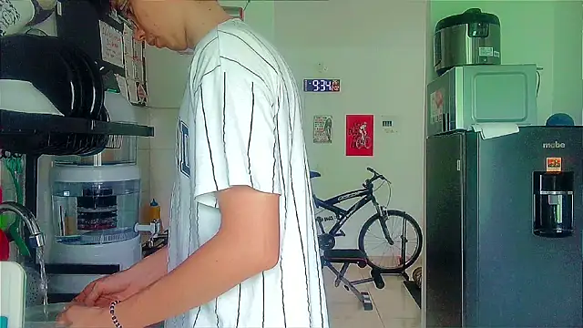 Andy gray online show from December 2, 2025, 2:34 pm