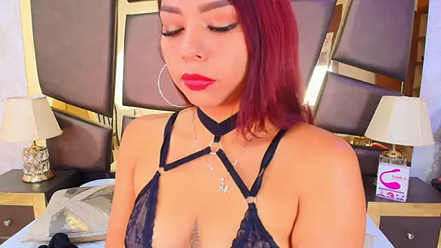 BellahColucci online show from December 13, 2024, 8:04 pm