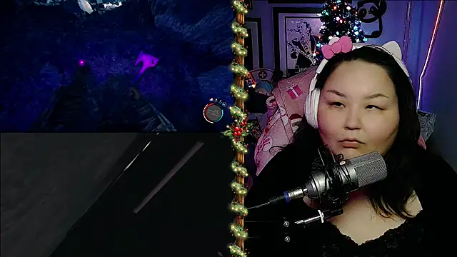 Snapshot of EmGreens chatting on December 29, 2024, 6:35 am EmGreens online show from December 29, 2024, 6:35 am