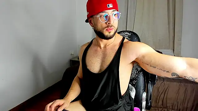 dafboy1 online show from October 16, 2025, 2:23 am