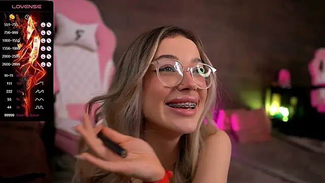 KylieJoyce online show from February 23, 2025, 11:36 pm