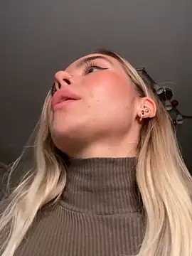 SkyBriii online show from December 10, 2024, 5:00 pm