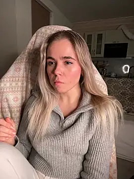 SkyBriii online show from January 13, 2025, 5:33 pm