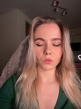 SkyBriii online show from January 27, 2025, 6:09 pm