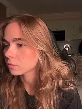 SkyBriii online show from September 15, 2025, 8:20 pm