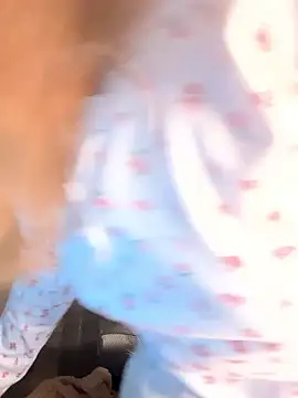 SkyBriii online show from October 19, 2025, 5:57 pm