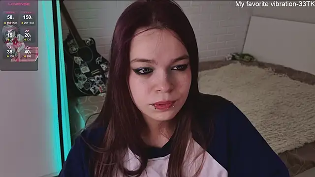 ValBae online show from December 20, 2024, 12:05 pm