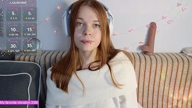 ValBae online show from November 29, 2025, 9:40 pm