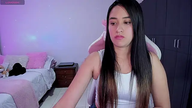 Tinylottie online show from October 18, 2025, 11:05 pm