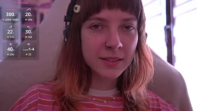 juliapie online show from September 25, 2025, 7:56 am