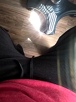 Damn-Danny online show from November 12, 2025, 6:19 pm