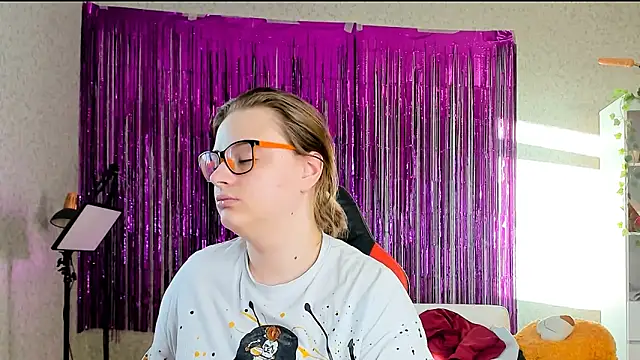 Seductive She Wolf online show from March 19, 2025, 5:19 am