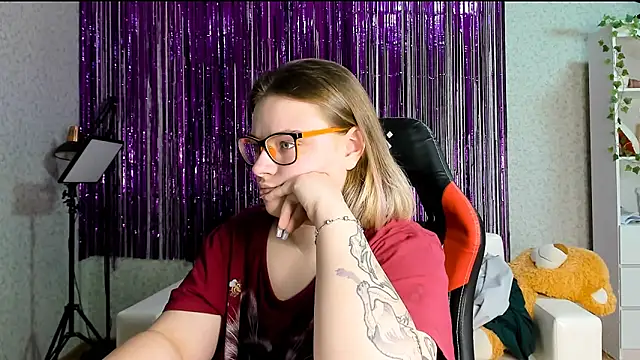 Seductive She Wolf online show from March 20, 2025, 12:19 am