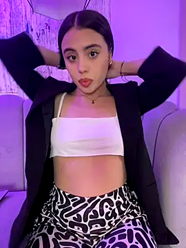 AbyThompson online show from October 9, 2025, 12:14 pm