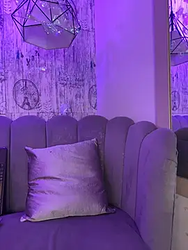 AbyThompson online show from January 5, 2026, 5:38 pm