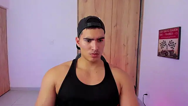 Snapshot of JamesGraay chatting on December 6, 2024, 7:32 am JamesGraay online show from December 6, 2024, 7:32 am