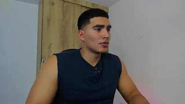 Snapshot of JamesGraay chatting on December 19, 2024, 10:10 pm JamesGraay online show from December 19, 2024, 10:10 pm