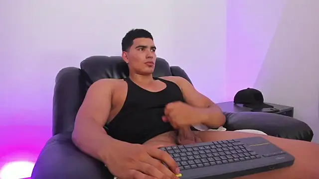 Snapshot of JamesGraay chatting on January 22, 2025, 9:13 am JamesGraay online show from January 22, 2025, 9:13 am