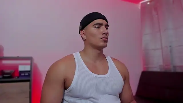 Snapshot of JamesGraay chatting on September 21, 2025, 9:05 pm JamesGraay online show from September 21, 2025, 9:05 pm