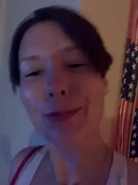 Snapshot of KatieBARBiE98 chatting on October 6, 2025, 6:33 am KatieBARBiE98 online show from October 6, 2025, 6:33 am