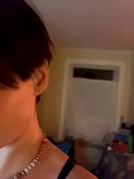 Snapshot of KatieBARBiE98 chatting on October 27, 2025, 4:49 am KatieBARBiE98 online show from October 27, 2025, 4:49 am