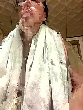 KatieBARBiE98 online show from January 11, 2026, 10:37 pm