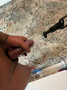 afro1986 online show from March 12, 2025, 8:52 pm