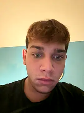 calleaaaa online show from October 9, 2025, 4:21 am