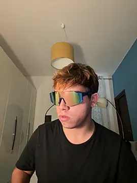 calleaaaa online show from November 17, 2025, 10:54 am