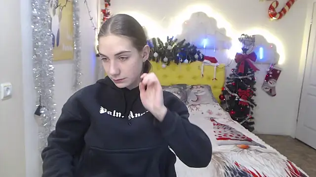 NikaStark  online show from December 12, 2024, 11:03 pm