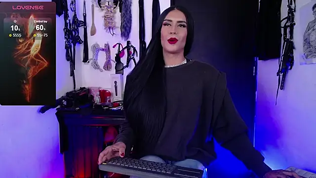 Snapshot of akinoro_ chatting on December 27, 2024, 11:42 pm akinoro online show from December 27, 2024, 11:42 pm