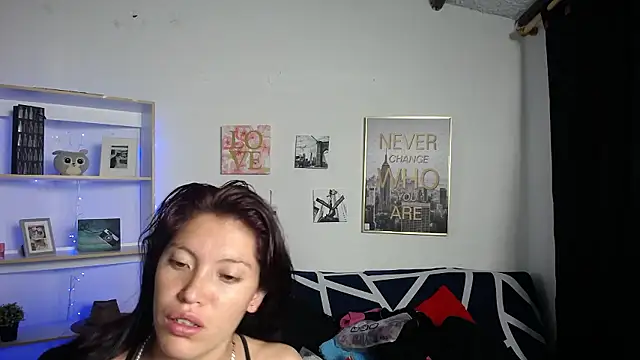 Snapshot of Sian__1 chatting on December 3, 2024, 7:22 pm Sian 1 online show from December 3, 2024, 7:22 pm
