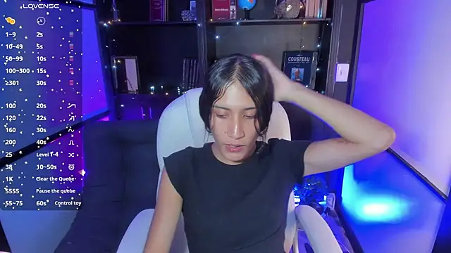 Snapshot of CamilaHarperr_ chatting on December 12, 2024, 3:21 am CamilaHarperr online show from December 12, 2024, 3:21 am