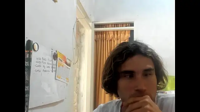 SophiaLevis online show from December 8, 2024, 5:55 pm