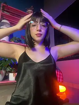 sweeet peach online show from April 9, 2026, 3:28 am