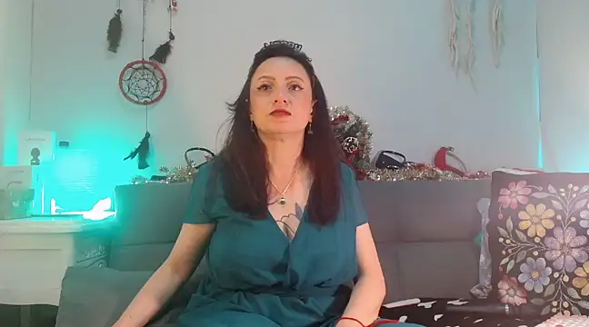Snapshot of catalinamommyx chatting on December 31, 2024, 10:37 am catalinamommyx online show from December 31, 2024, 10:37 am