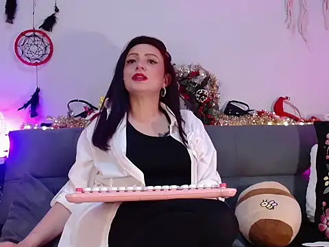 Snapshot of catalinamommyx chatting on January 4, 2025, 4:12 am catalinamommyx online show from January 4, 2025, 4:12 am