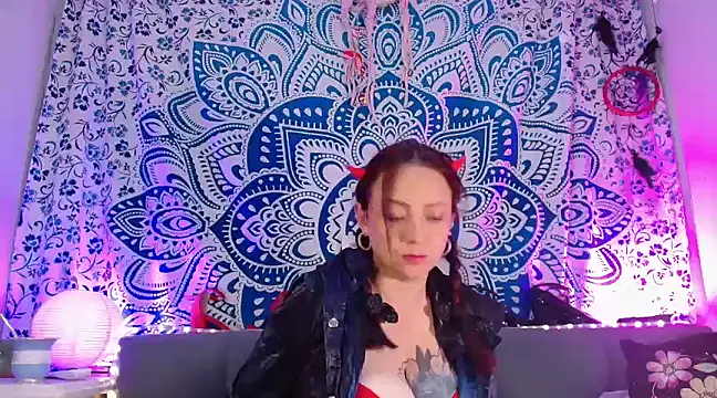 Snapshot of catalinamommyx chatting on January 20, 2025, 9:46 am catalinamommyx online show from January 20, 2025, 9:46 am
