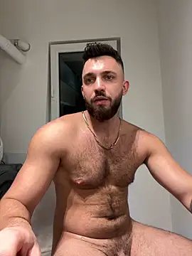 Snapshot of LoveIsBlind_ chatting on December 7, 2024, 2:09 am LoveIsBlind online show from December 7, 2024, 2:09 am
