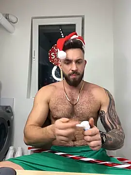 Snapshot of LoveIsBlind_ chatting on December 24, 2024, 7:22 pm LoveIsBlind online show from December 24, 2024, 7:22 pm