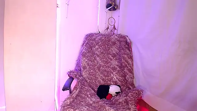 Snapshot of danita_veelz chatting on November 14, 2025, 6:56 am danita veelz online show from November 14, 2025, 6:56 am