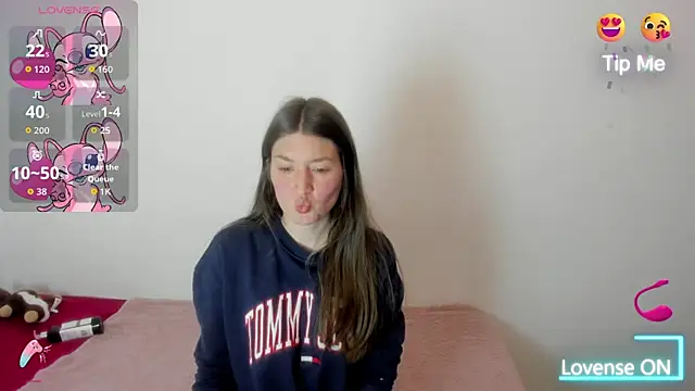 Tesa cute online show from October 3, 2025, 3:03 am