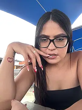 Karla-sexy01 online show from February 23, 2025, 6:01 pm