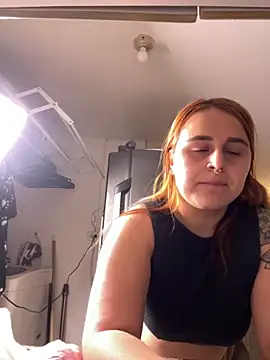 evy orange1 online show from September 26, 2025, 12:47 am