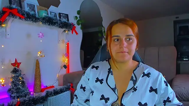 evy orange1 online show from December 14, 2025, 4:18 am