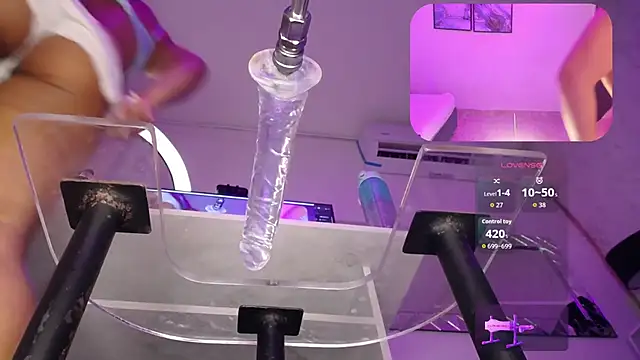 MilaHall  online show from February 5, 2026, 3:55 am